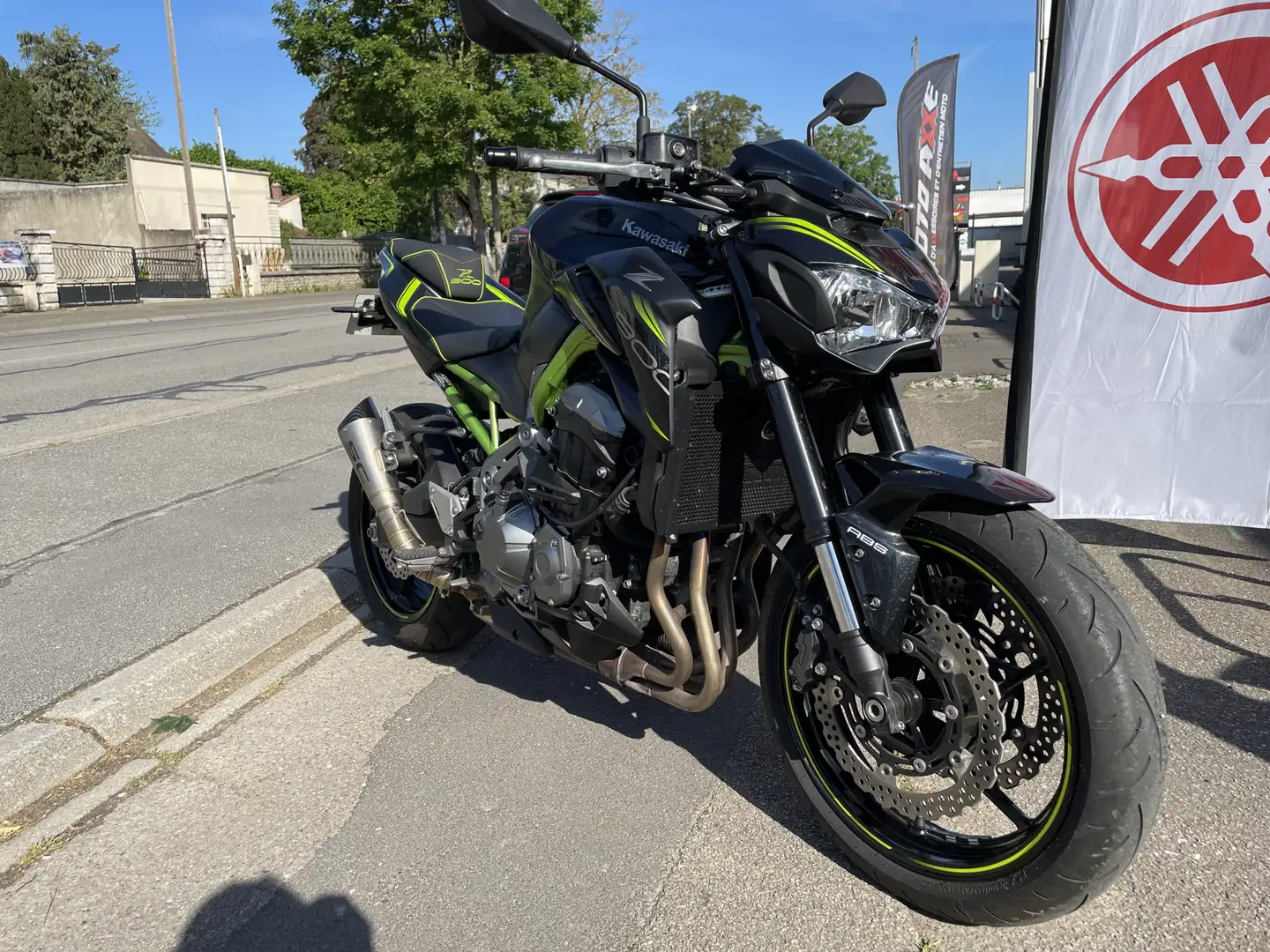 Kawasaki Z 900 Zwart - 2