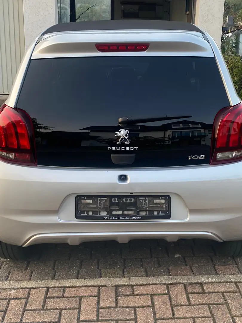 Peugeot 108 Allure Grau - 2