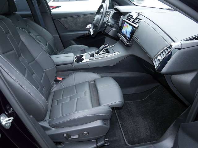 DS Automobiles DS 7 Crossback E-Tense Louvre 4x4 PANO 360°