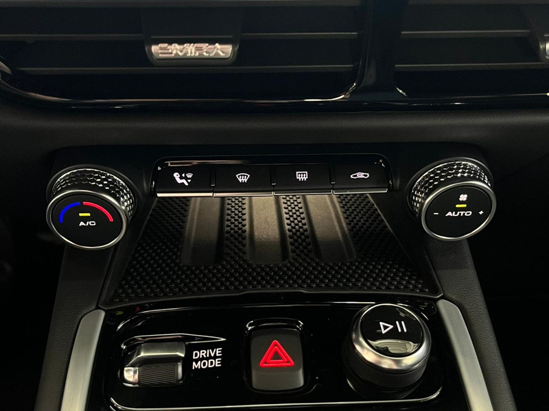 Lotus Emira V6 SE — photo 14