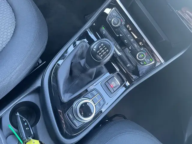 BMW 2 Series view 11