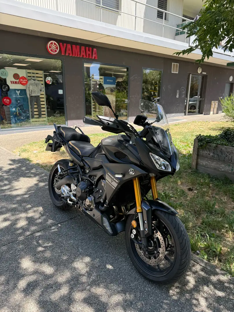 Yamaha MT-09 Noir - 1