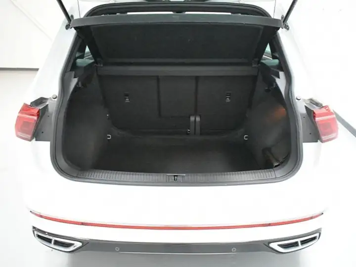 Volkswagen Tiguan 2.0 TDI R Line DSG 2022, foto 35