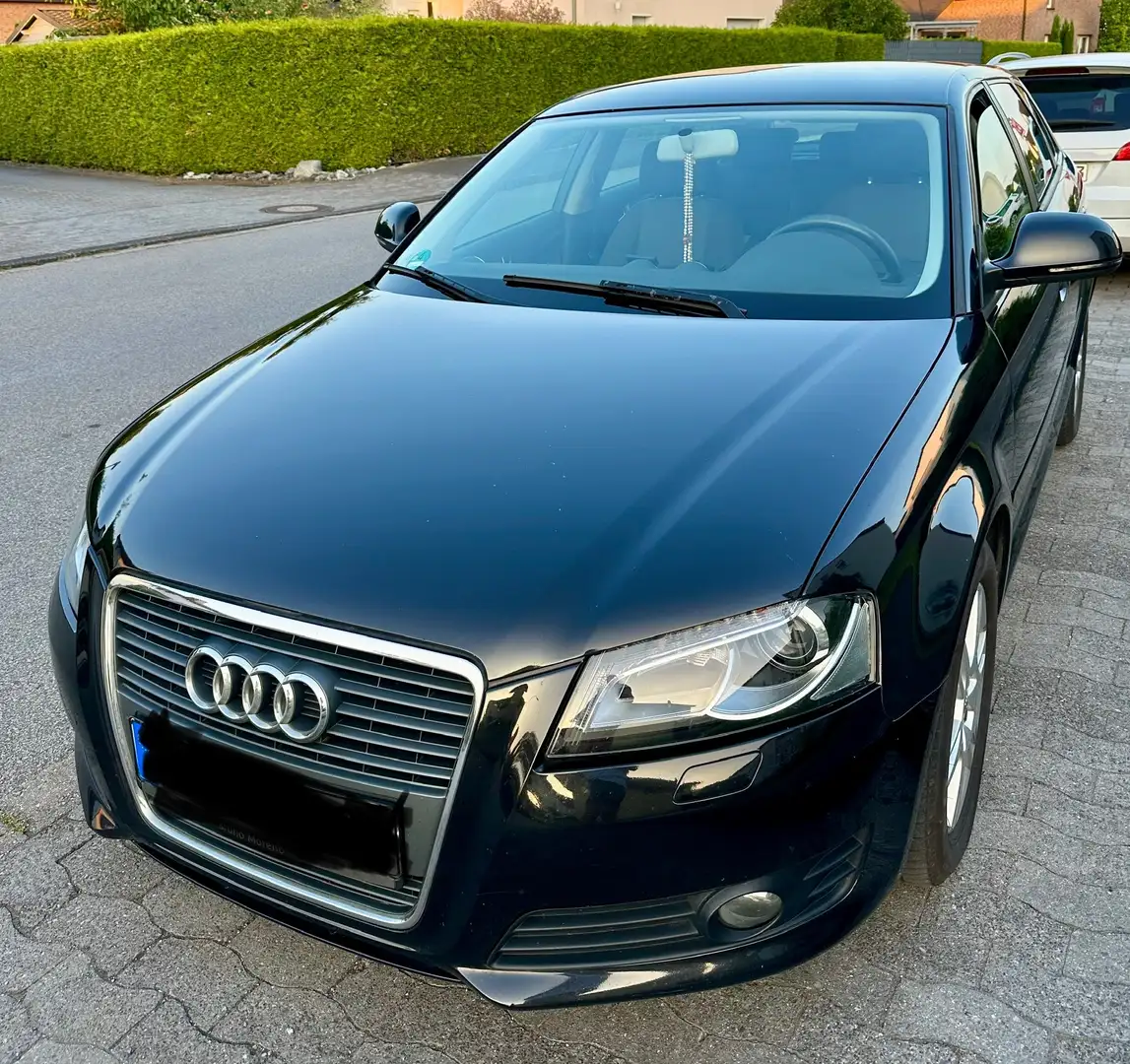 Audi A3 A3 2.0 TDI Sportback DPFAmbiente Schwarz - 1