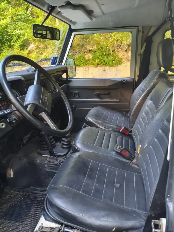 Land Rover Defender 90 2.5 td Hard Top, foto 5