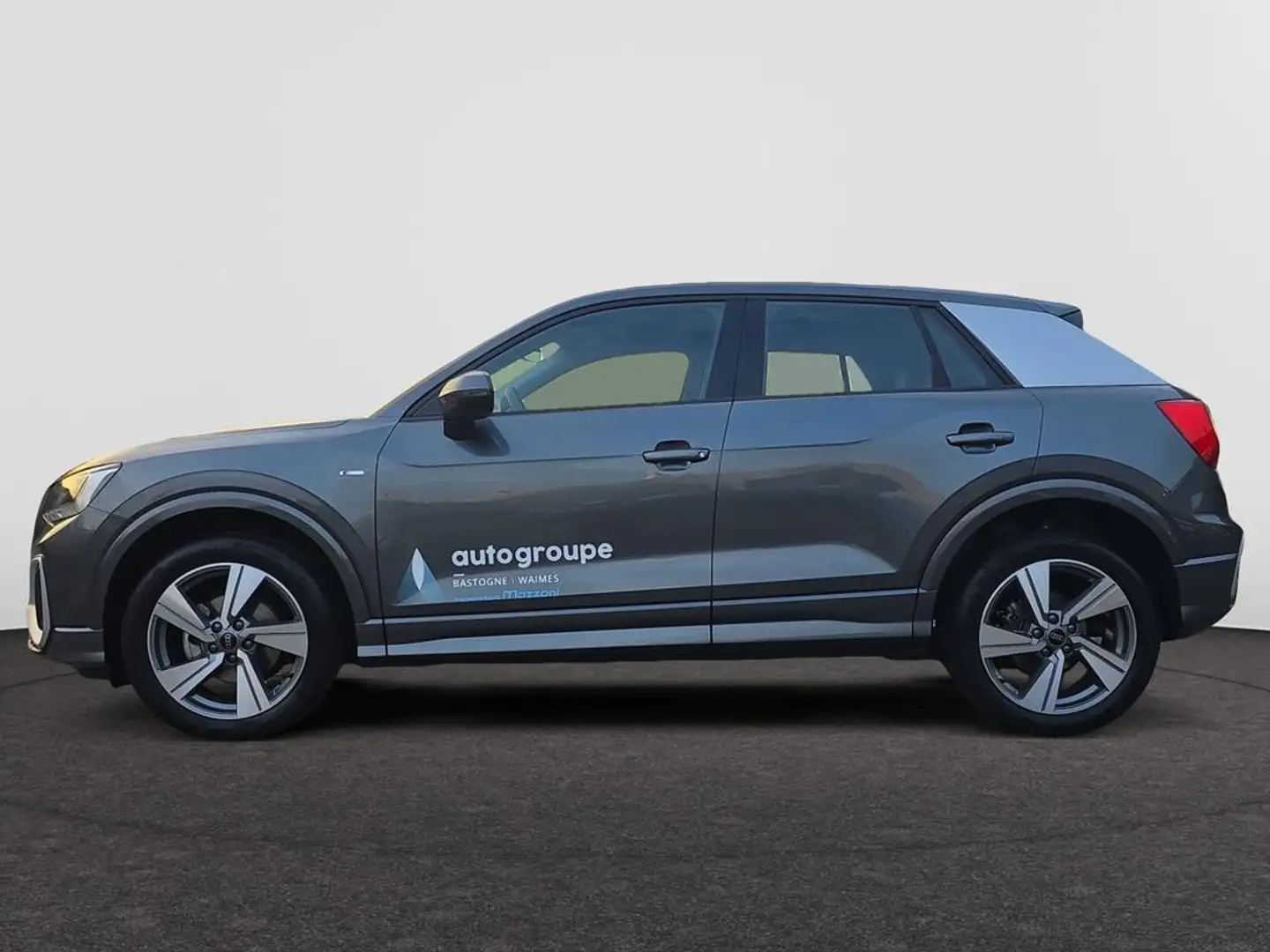 Audi Q2 S-line 30 - 1.0 TFSI 116cv Gris - 2