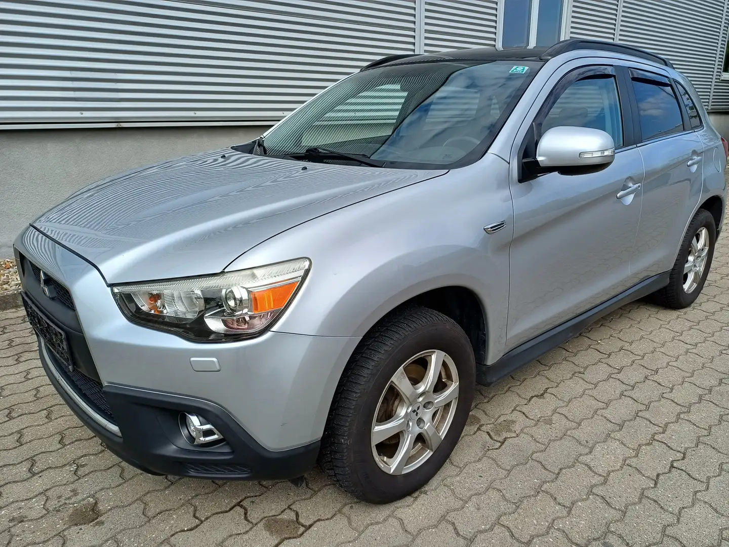 Mitsubishi ASX 1.8 DI-D 2WD Edition Silber - 2