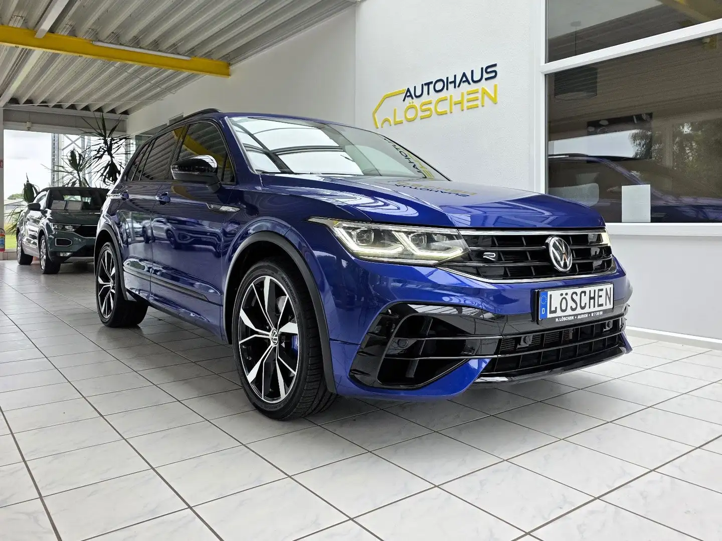 Volkswagen Tiguan R 4Motion Black Style Cargo-Paket IQ-LED Blauw - 1