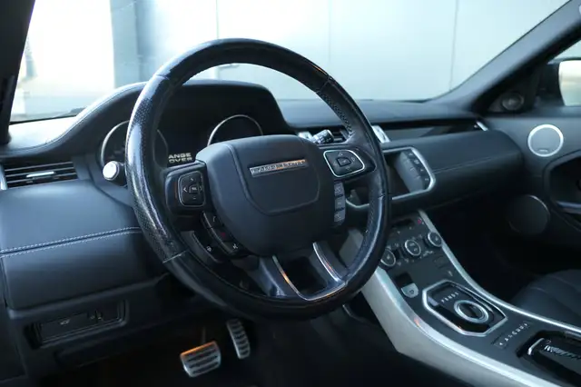 Land Rover Range Rover Evoque view 4