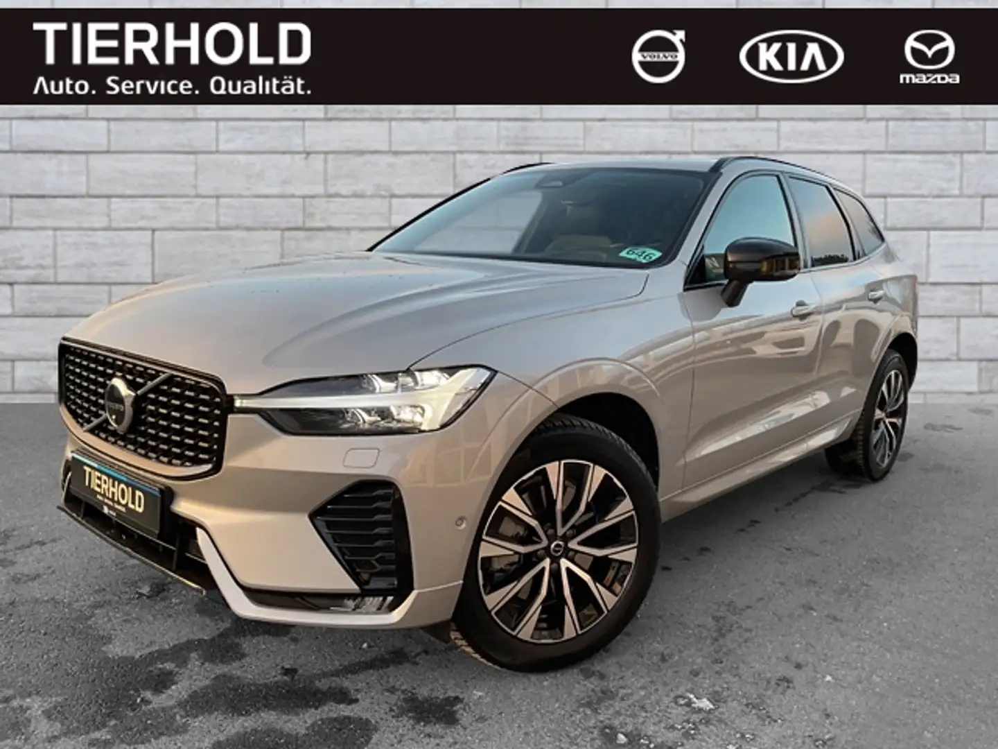 Volvo XC60 B4 Plus Dark 2WD ACC PANO 360° Allwetter Silber - 2