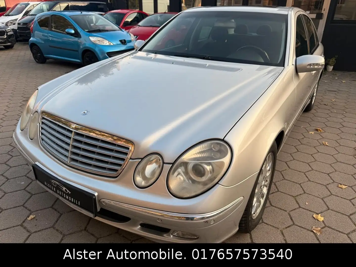 Mercedes-Benz E 220 E -Klasse Lim. E 220 CDI Automatik Silber - 2