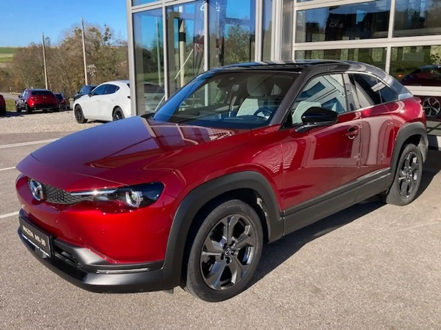 Mazda MX-30 Edition One Modern, inkl. Anhängevorrichtung Rot - 1