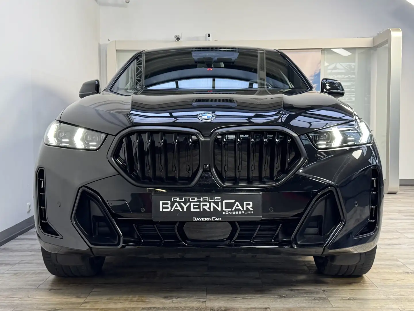 BMW X6 xDrive30d M Sport Pro 22Zoll Pano Sitzlüftung Noir - 2