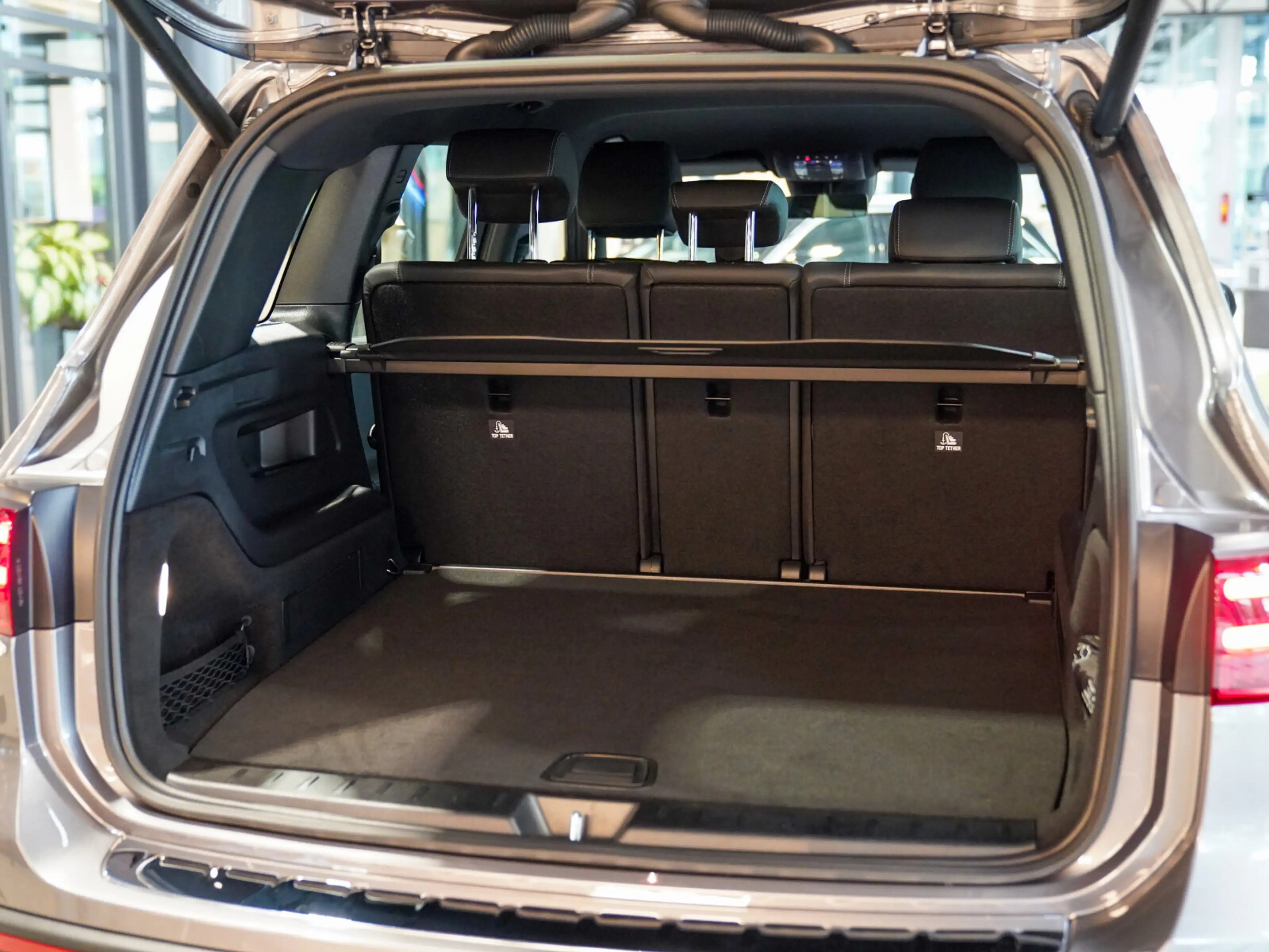 Mercedes-Benz EQB 250 + Progressive L-Batterie Kamera CarPlay — photo 11