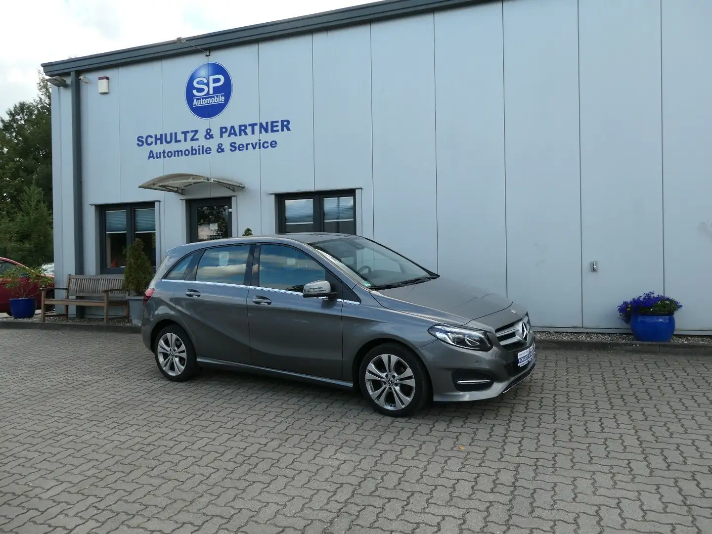 Mercedes-Benz B 180 CDI // Scheckh., AHK, Kamera uvm! Grijs - 1