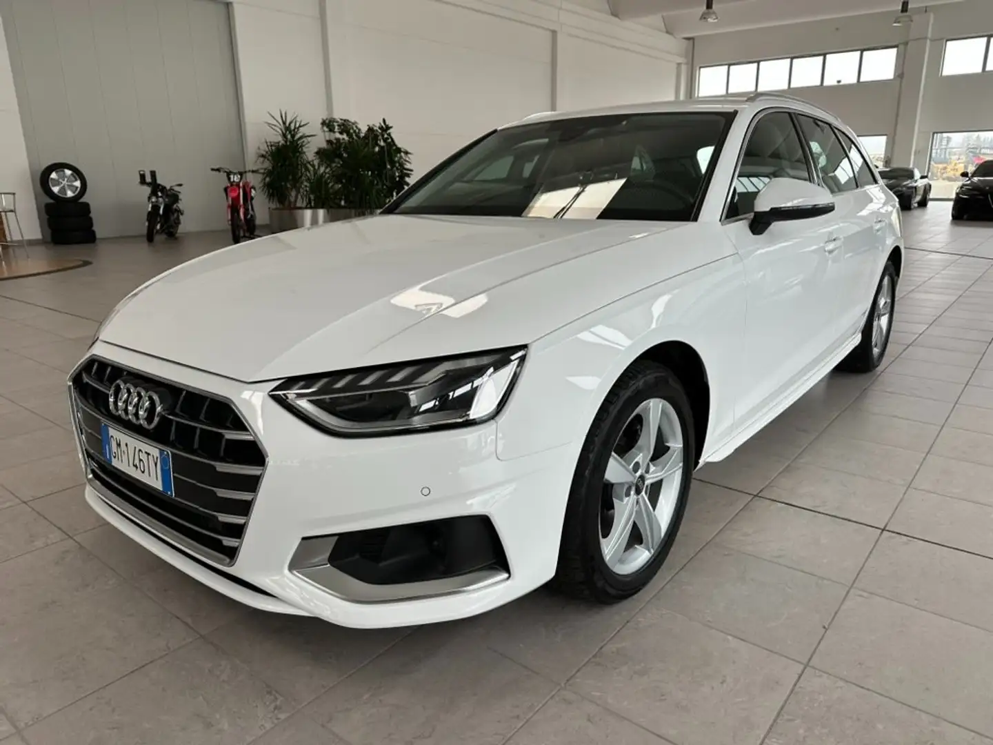 Audi A4 A4 Avant 35 2.0tdi mhev Business Advanced s-tronic Weiß - 1