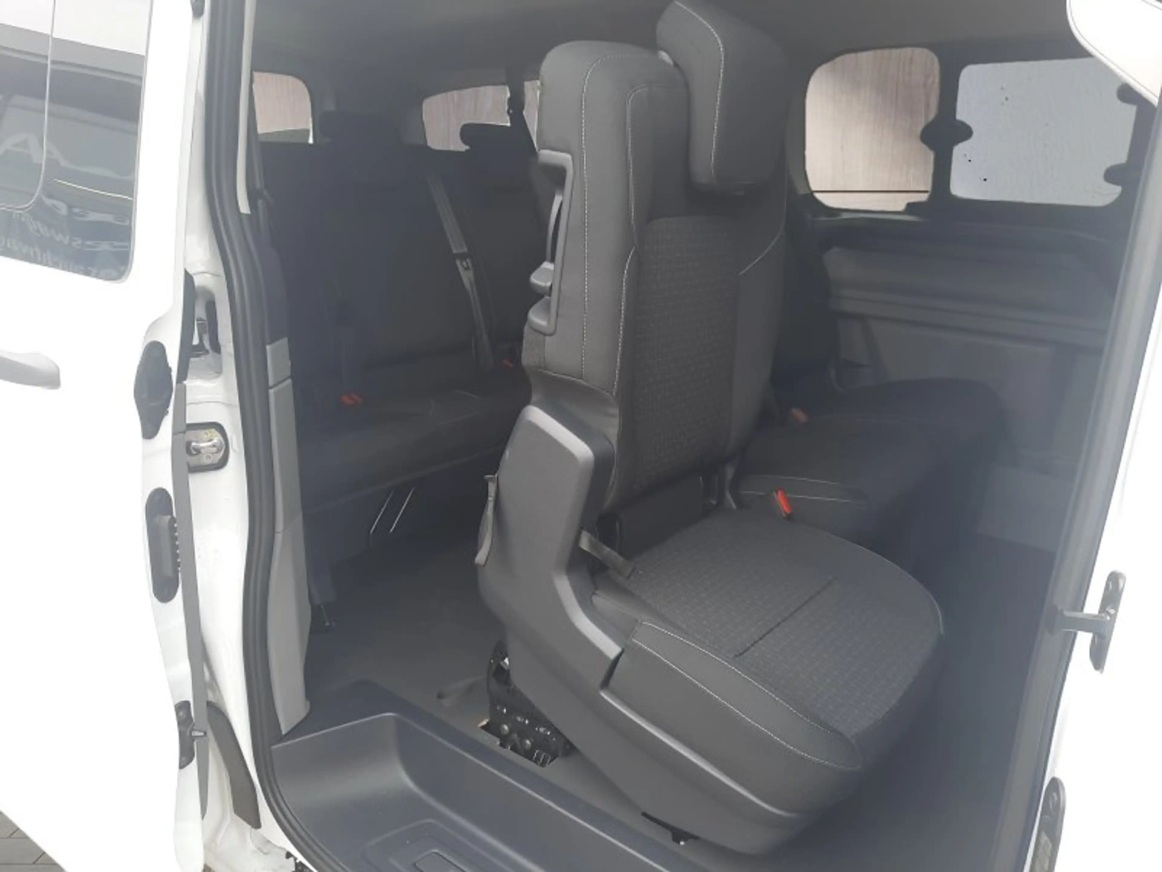 Ford Transit Custom L2 2.0d 136PS 9-Sitzer/5 J.Garantie/Kamera/Temp/Ap — photo 13