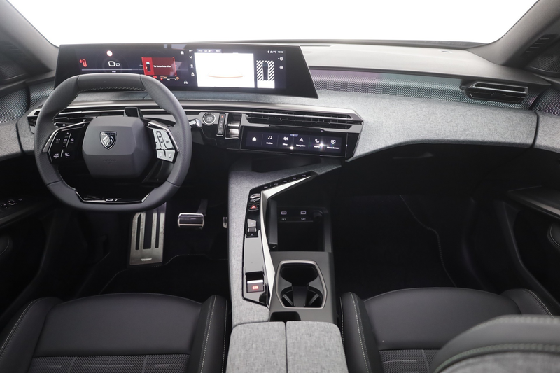 Peugeot 5008 GT 1.2 Hybrid Aut. LED ACC Navi — photo 9
