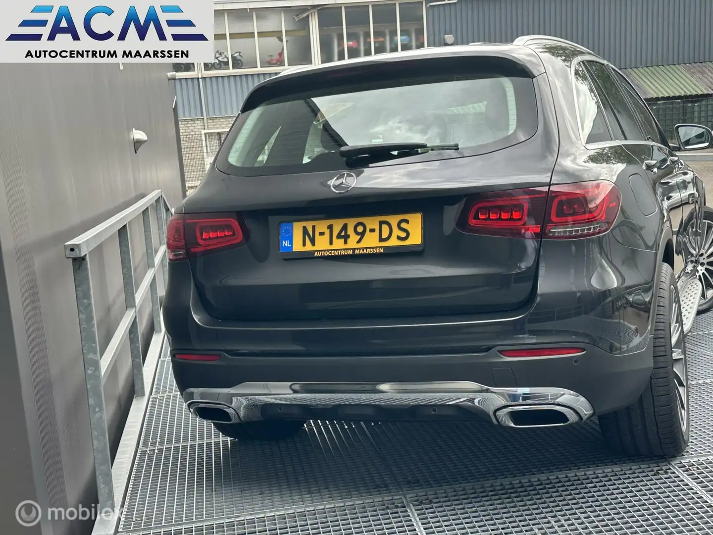 Mercedes-Benz GLC 200 4MATIC Premium Grijs - 2
