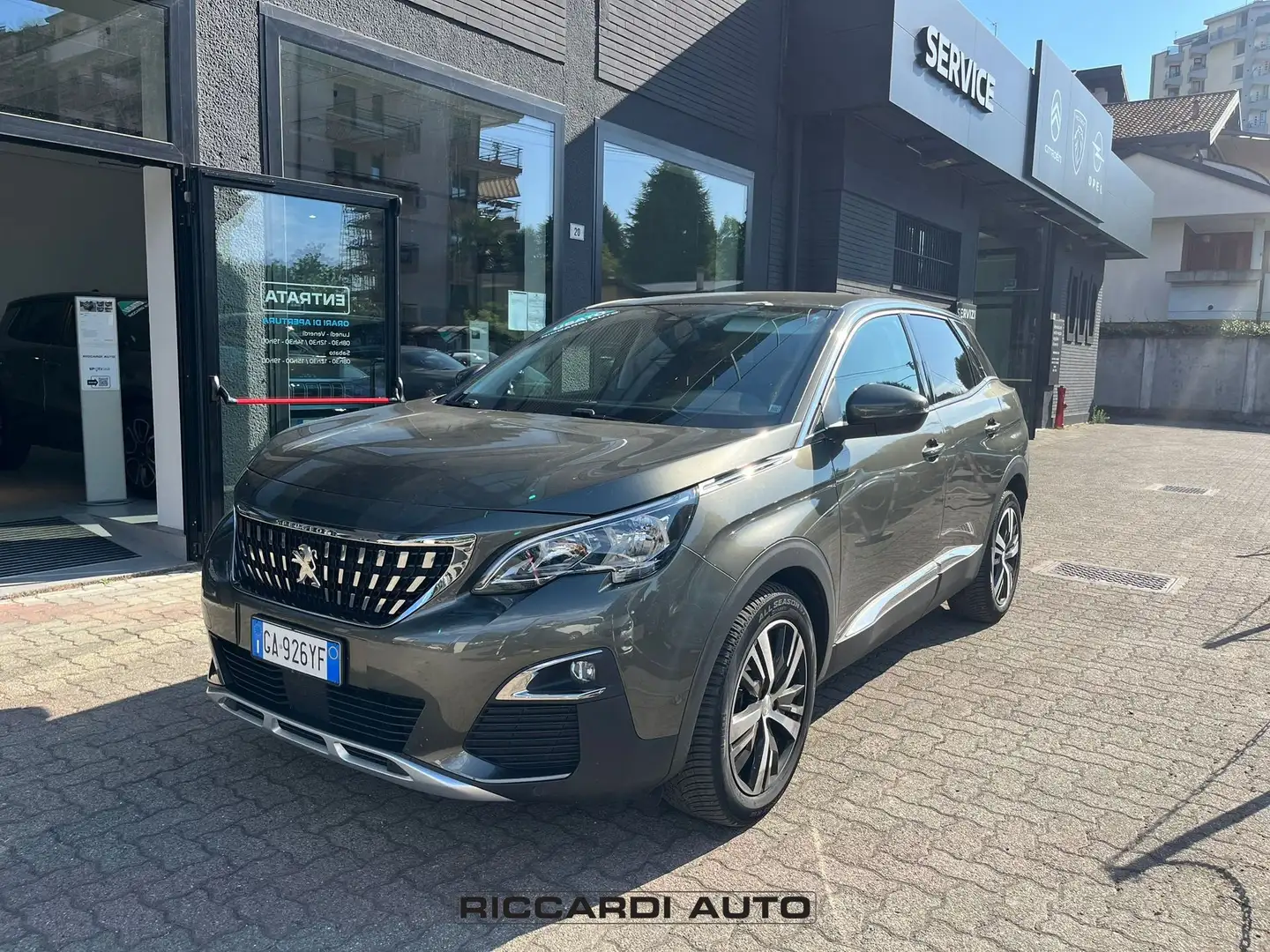 Peugeot 3008 2ª serie BlueHDi 130 S&S EAT8 GT Line Grijs - 1