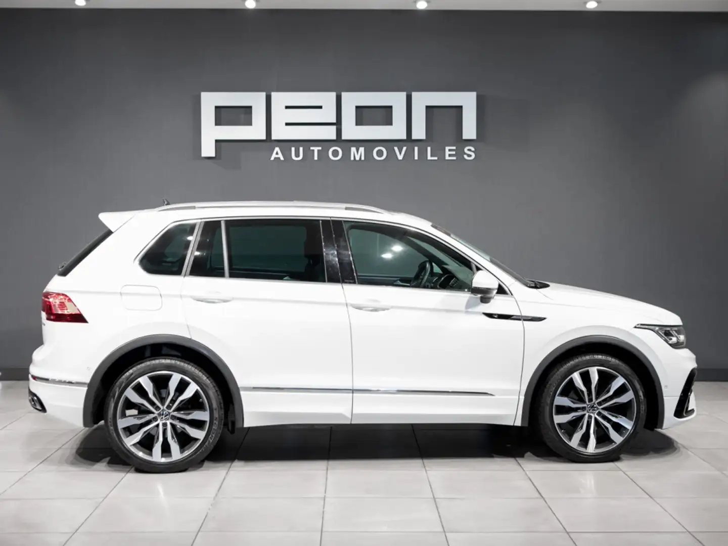 Volkswagen Tiguan 2.0TDI R-Line 4Motion DSG 110kW Blanco - 2