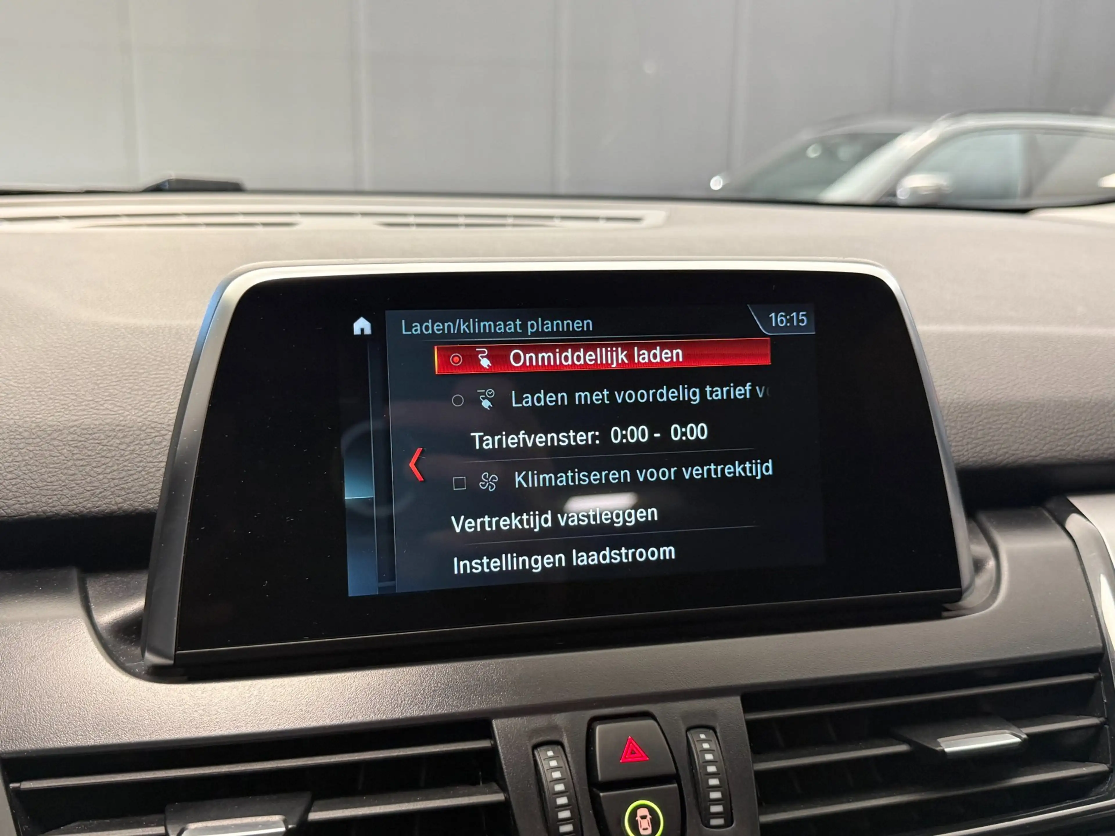 BMW 225 2-serie Active Tourer 225xe iPerformance Executive — photo 35
