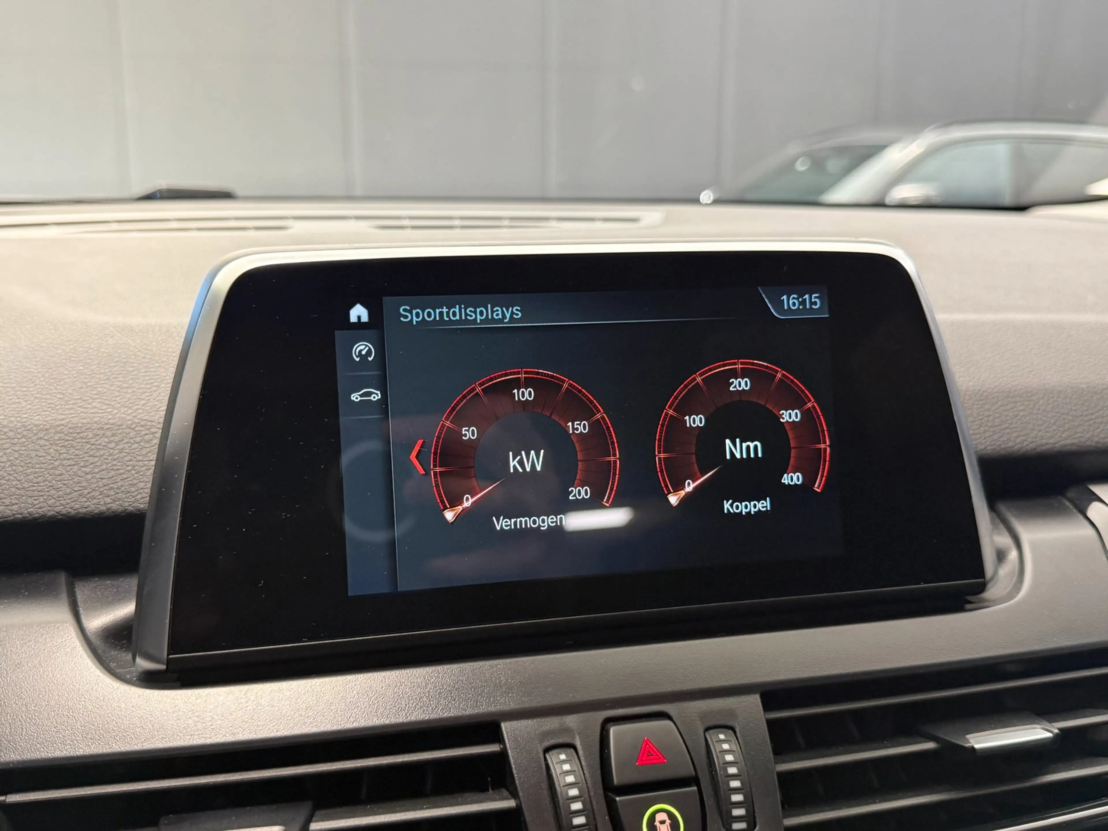 BMW 225 2-serie Active Tourer 225xe iPerformance Executive — photo 37