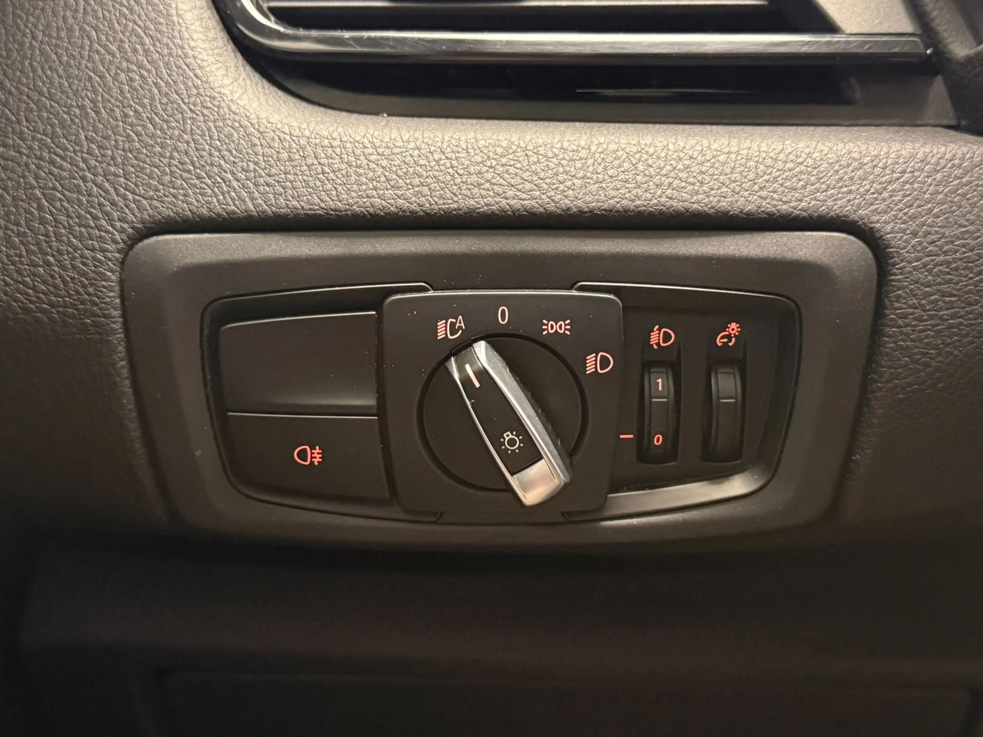 BMW 225 2-serie Active Tourer 225xe iPerformance Executive — photo 25