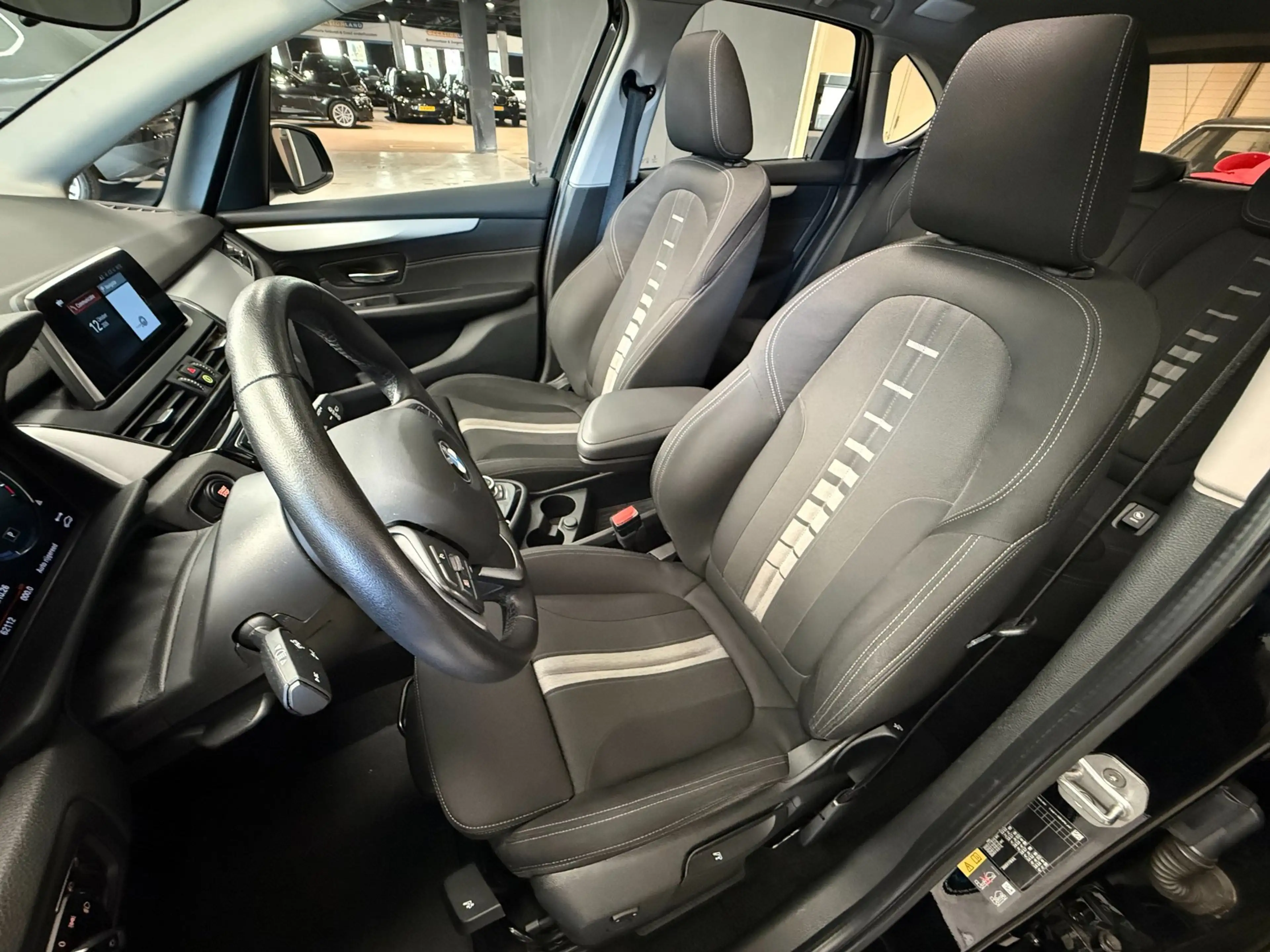 BMW 225 2-serie Active Tourer 225xe iPerformance Executive — photo 22