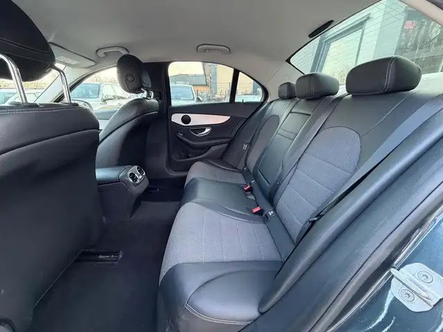 Mercedes-Benz C-Class view 8
