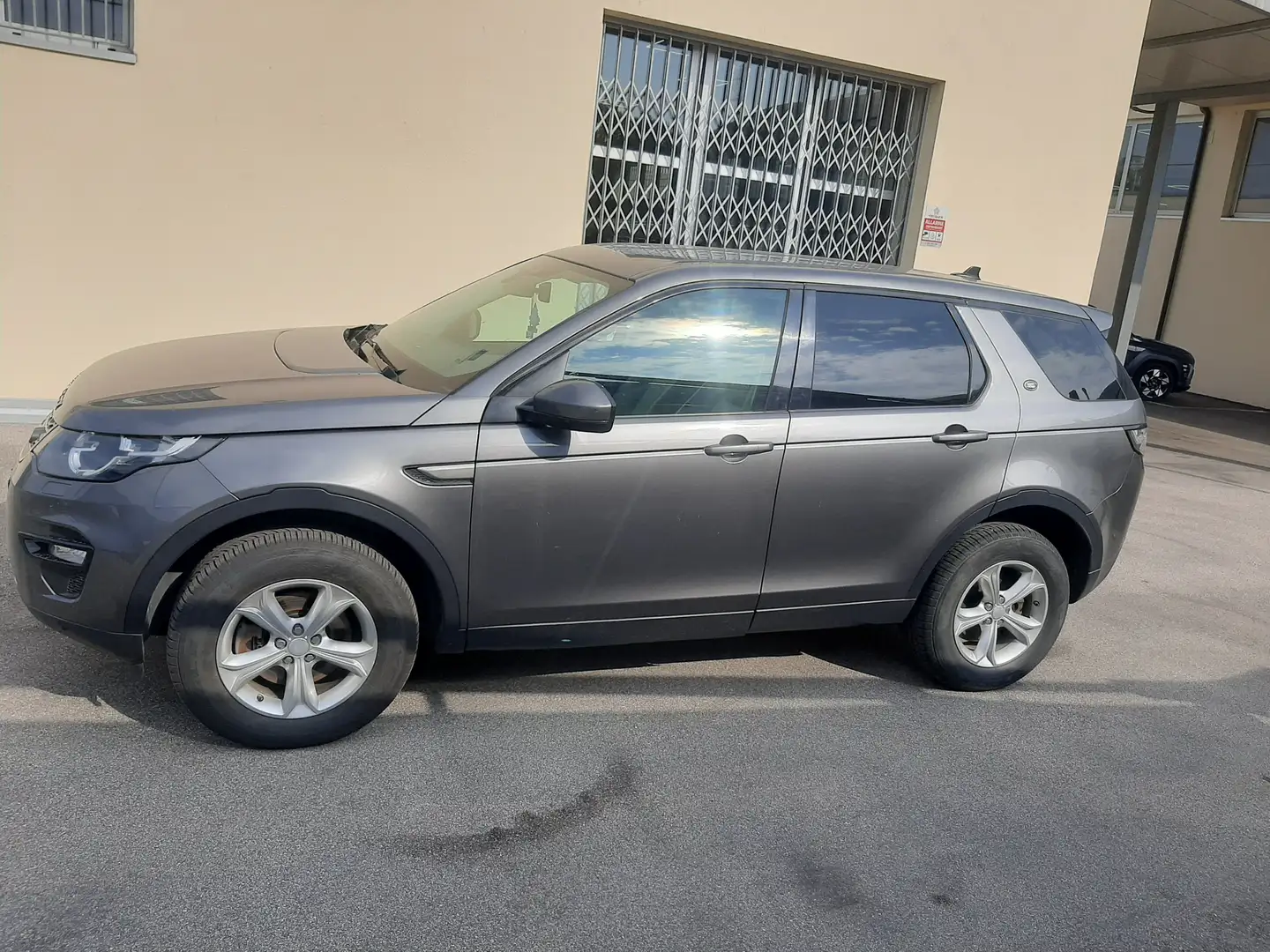 Land Rover Discovery Sport 2.0 td4 HSE Luxury awd 150cv - DA RIPRISTINARE Grigio - 2