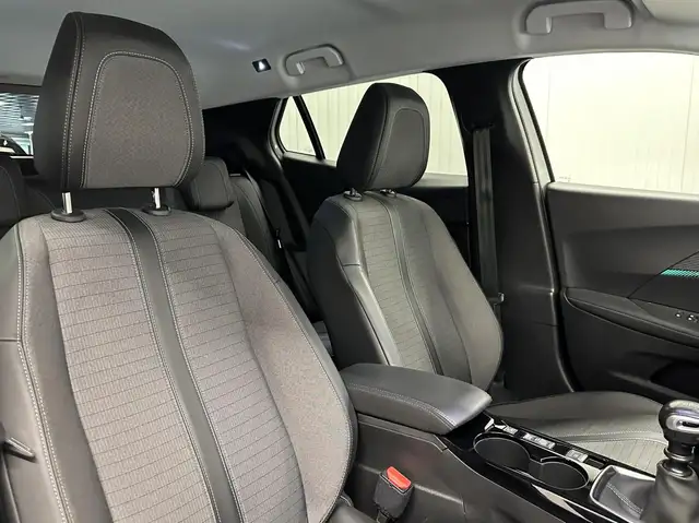 Peugeot 2008 view 14