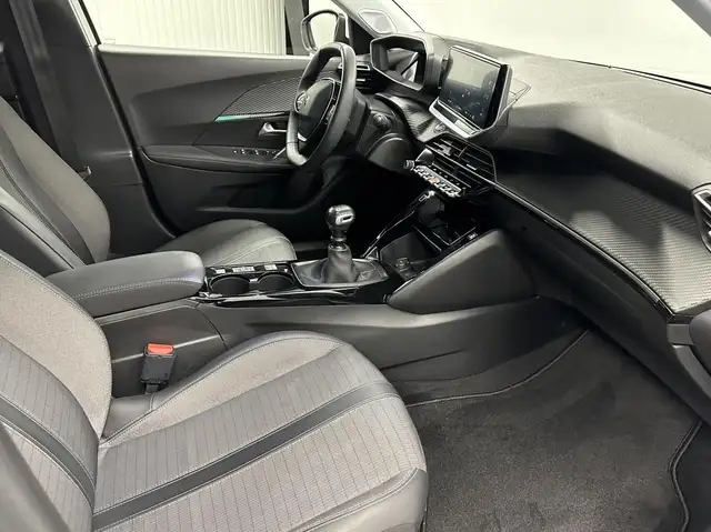 Peugeot 2008 view 13