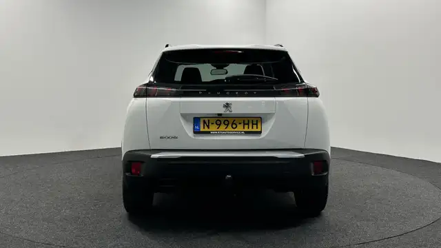 Peugeot 2008 view 7