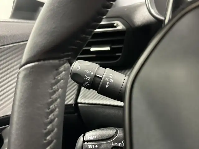 Peugeot 2008 view 22