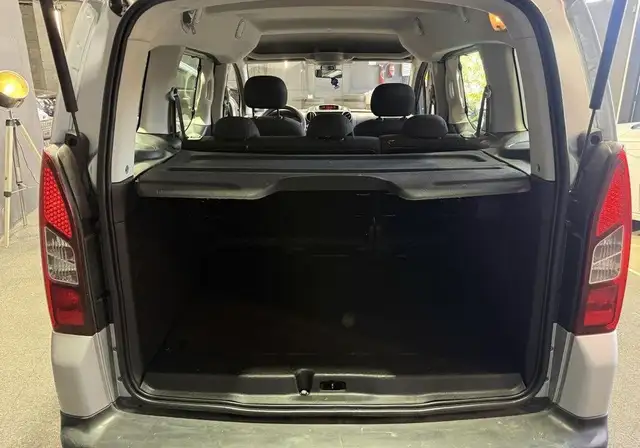 Peugeot Partner view 18