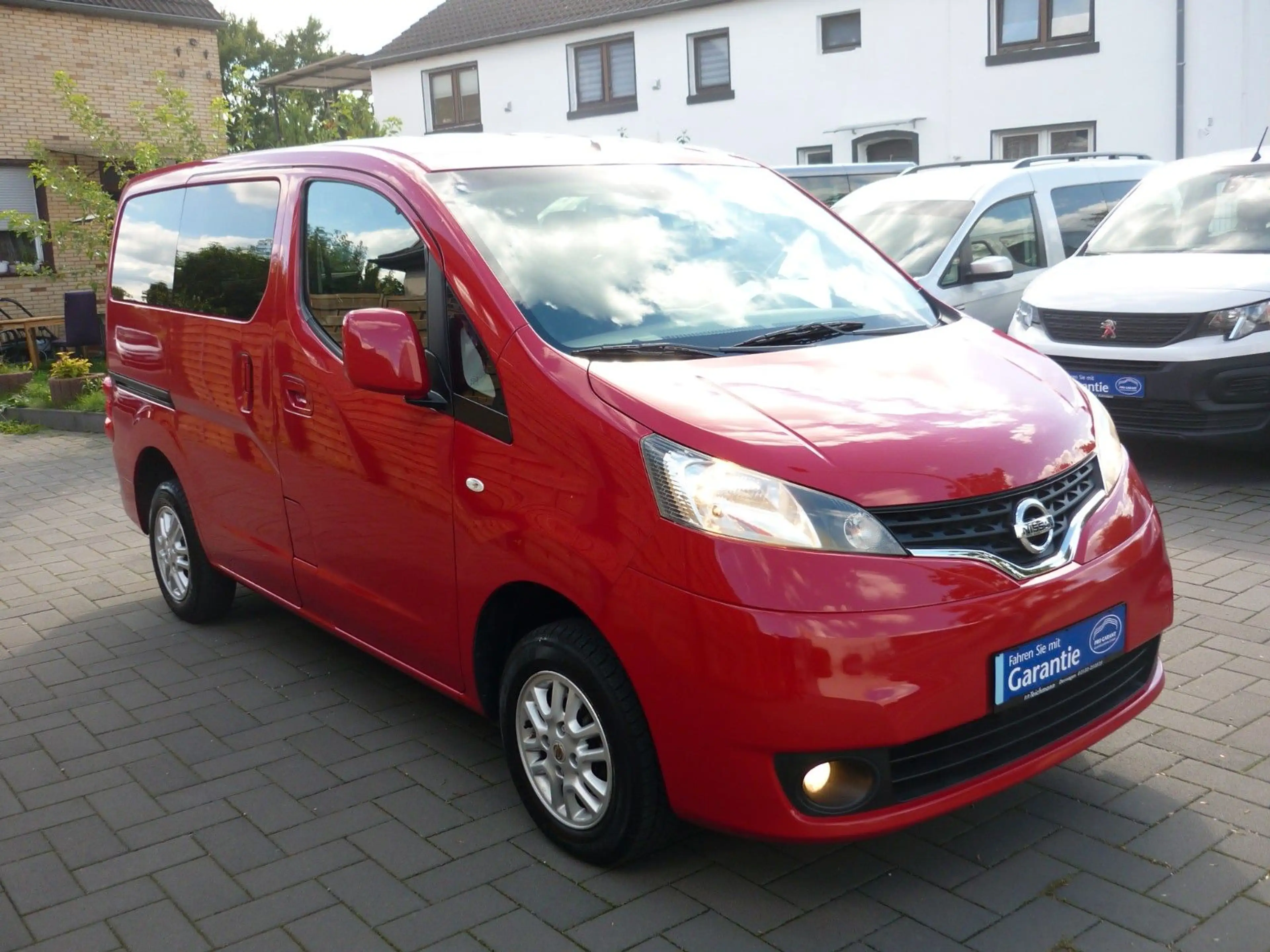 Nissan Evalia EVALIA PREMIUM 1,6i +NAVI+KLIMA+5SITZE+1.HAND — photo 3