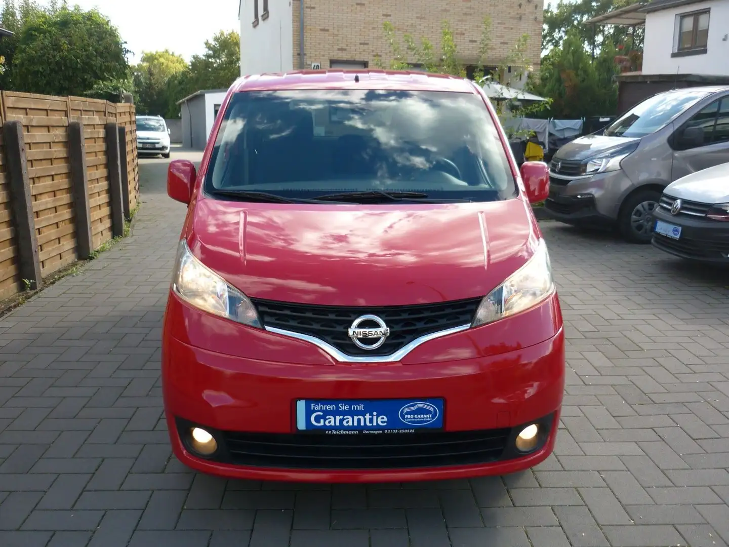 Nissan Evalia EVALIA PREMIUM 1,6i +NAVI+KLIMA+5SITZE+1.HAND Rot - 2