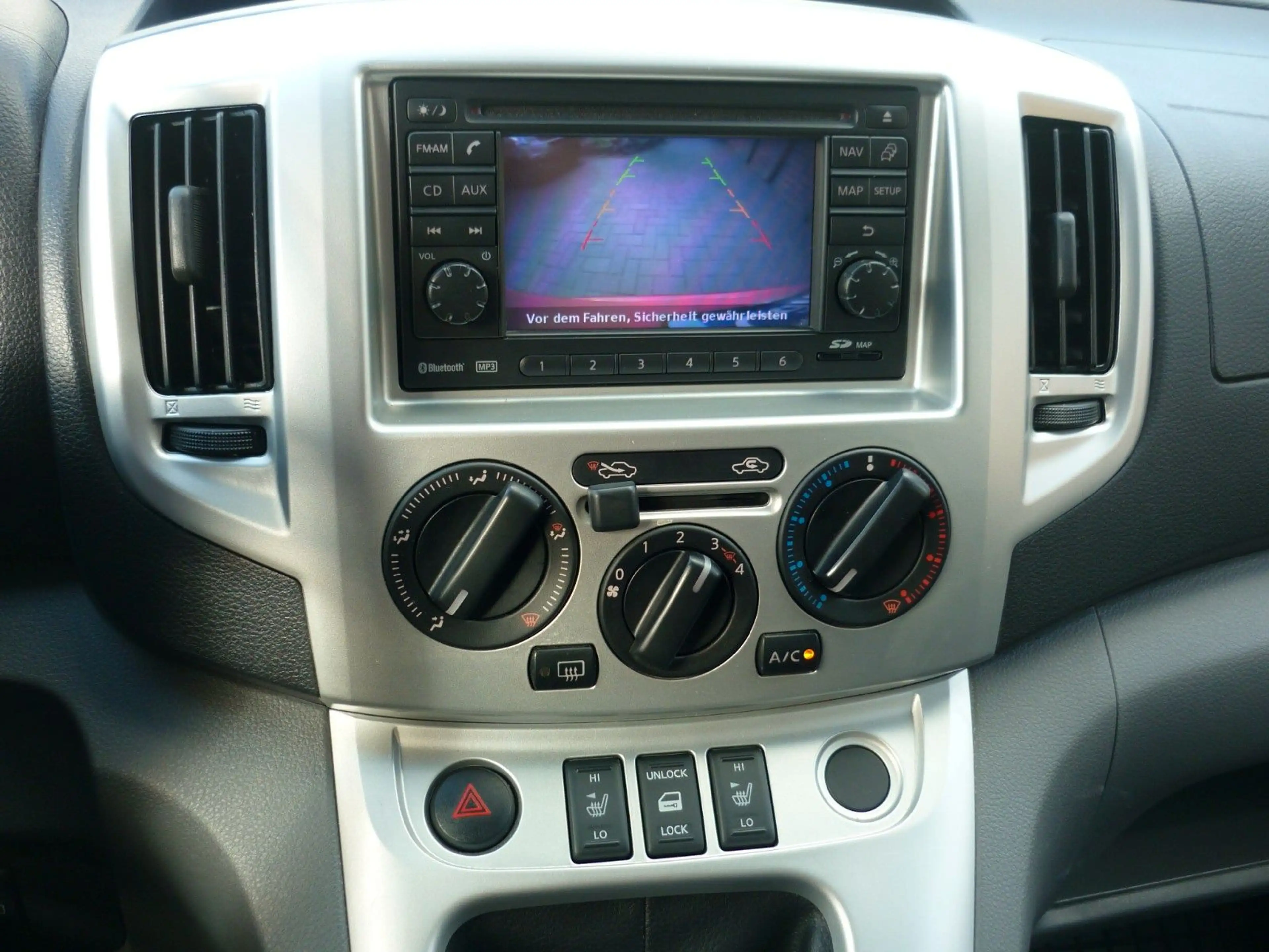 Nissan Evalia EVALIA PREMIUM 1,6i +NAVI+KLIMA+5SITZE+1.HAND — photo 7
