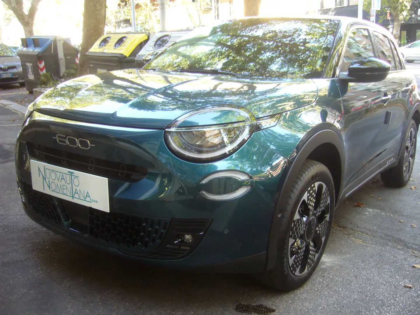 Fiat 600 Hybrid 110CV DCT6 MHEV La Prima NAVI / TELECAMERA Verde - 2