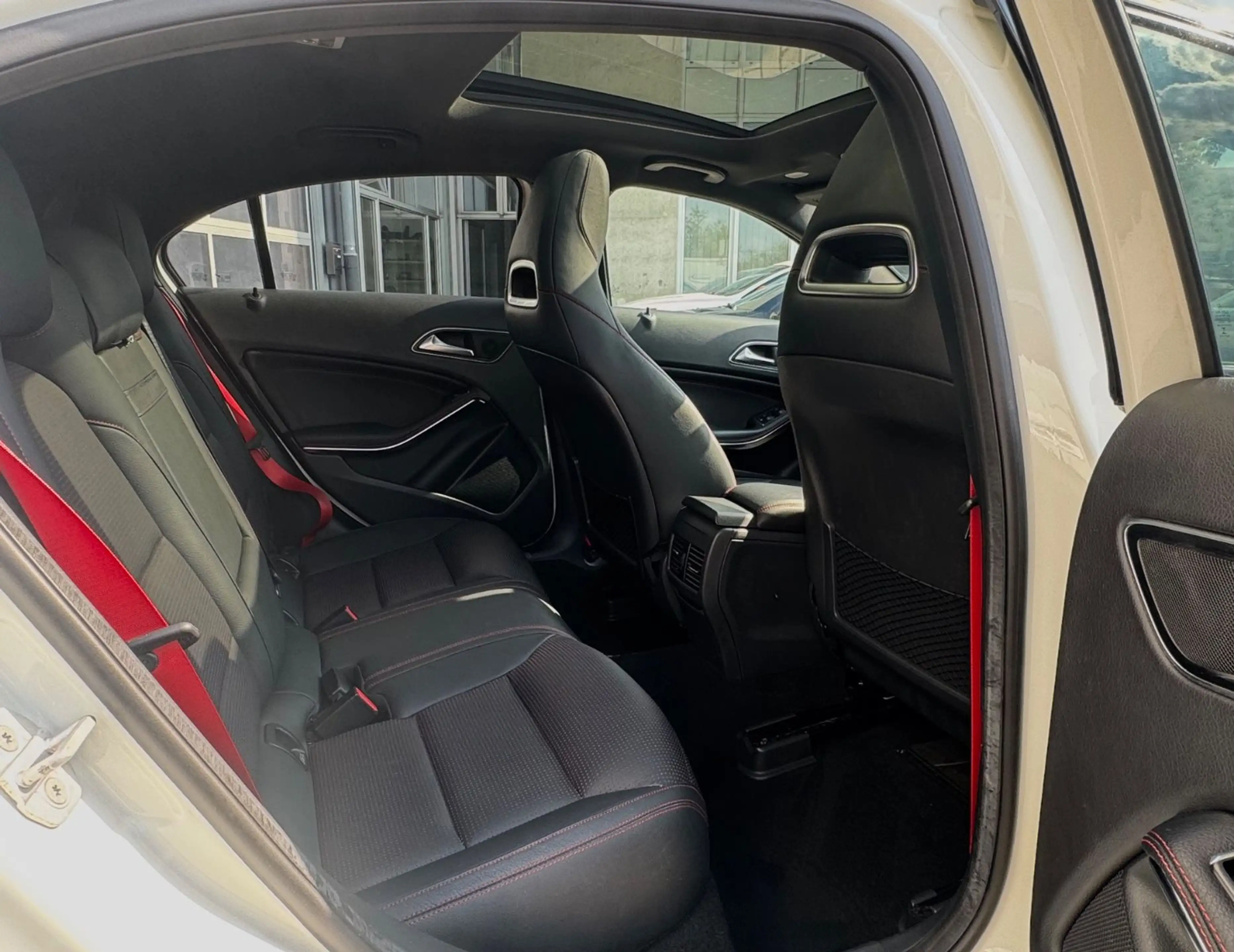 Mercedes-Benz A 45 AMG A45 AMG 4Matic *BLACK EDITION* EXCLUSIV PAKET* — photo 7