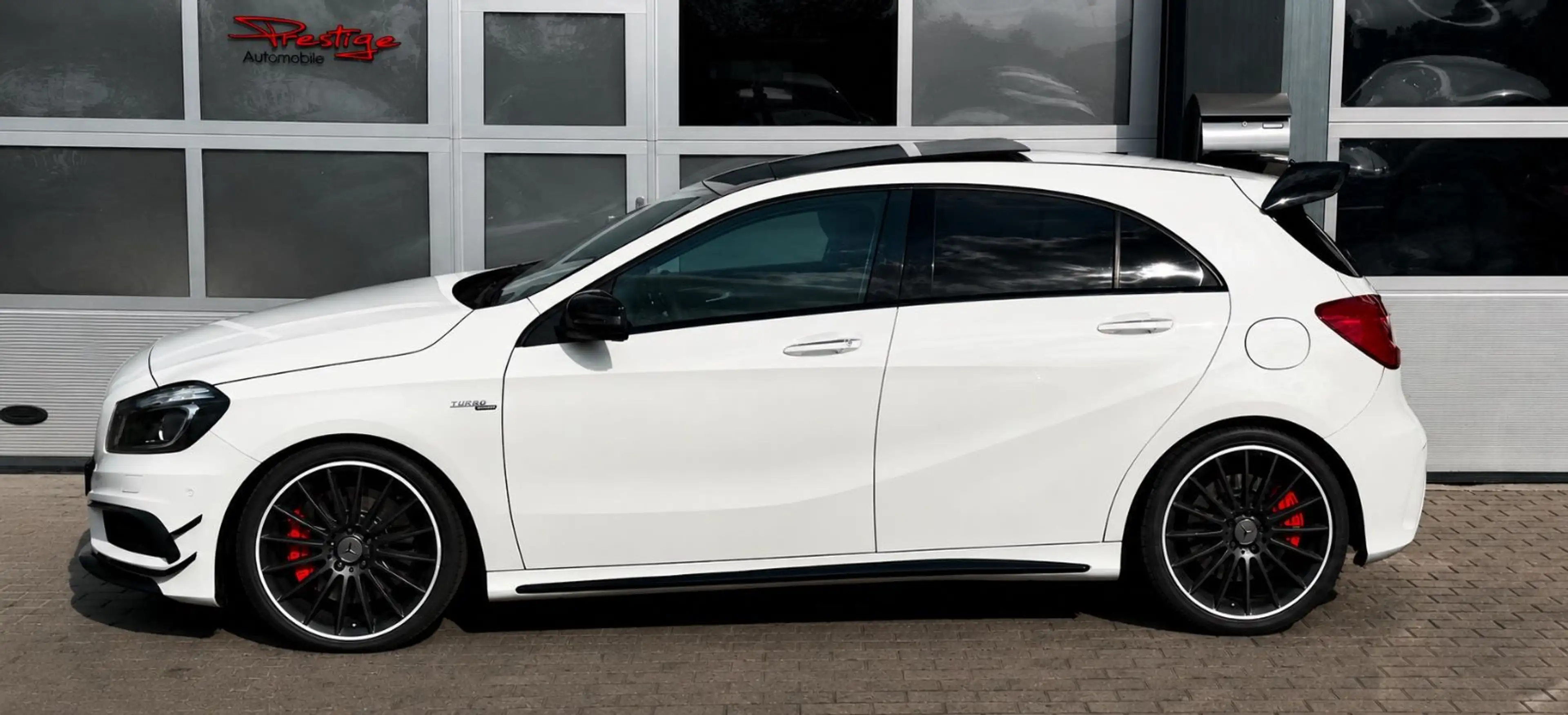 Mercedes-Benz A 45 AMG A45 AMG 4Matic *BLACK EDITION* EXCLUSIV PAKET* — photo 3