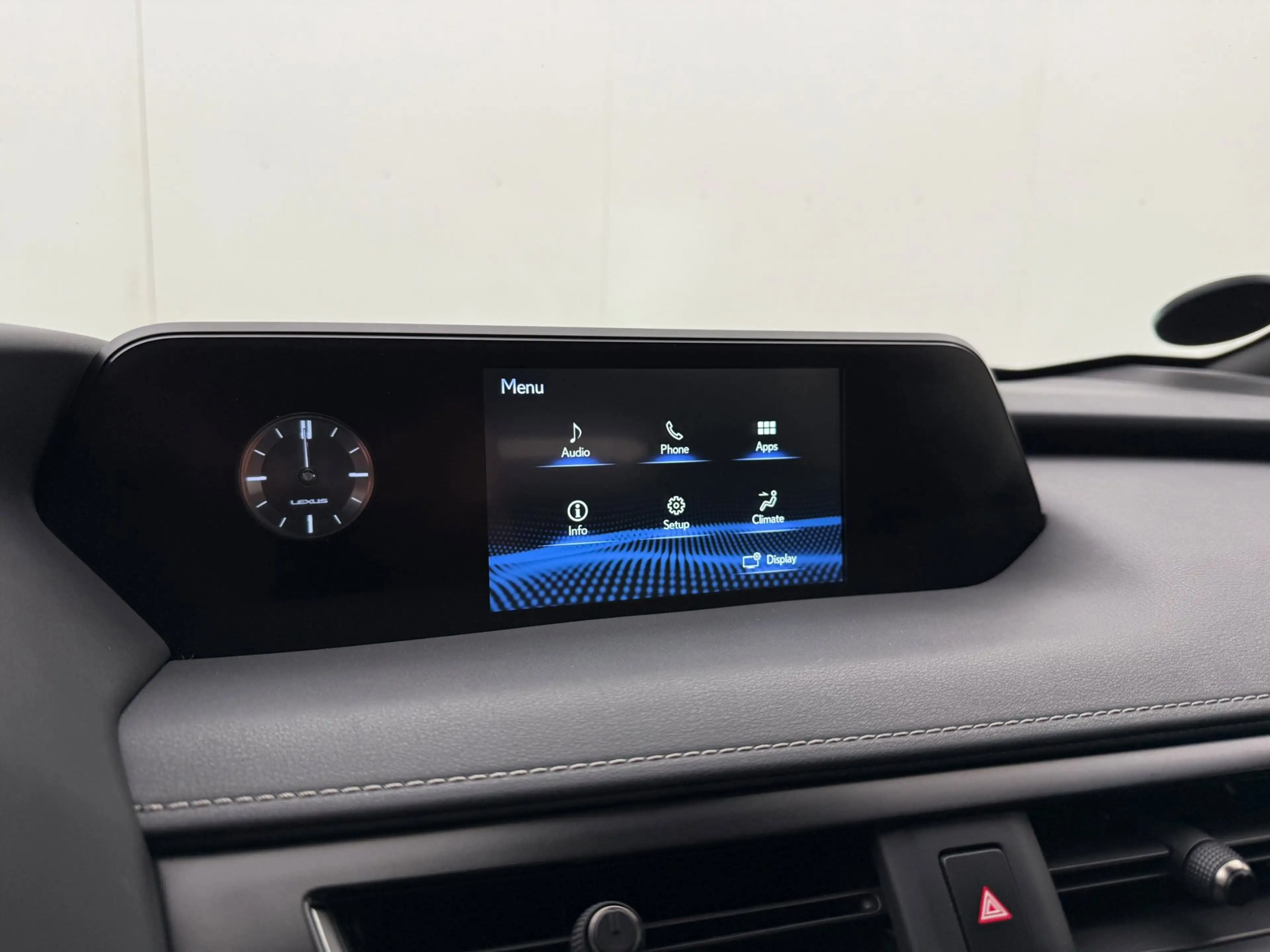 Lexus UX 250h Comfort Line | Trekhaak | Camera | Adaptive Cruise — photo 19