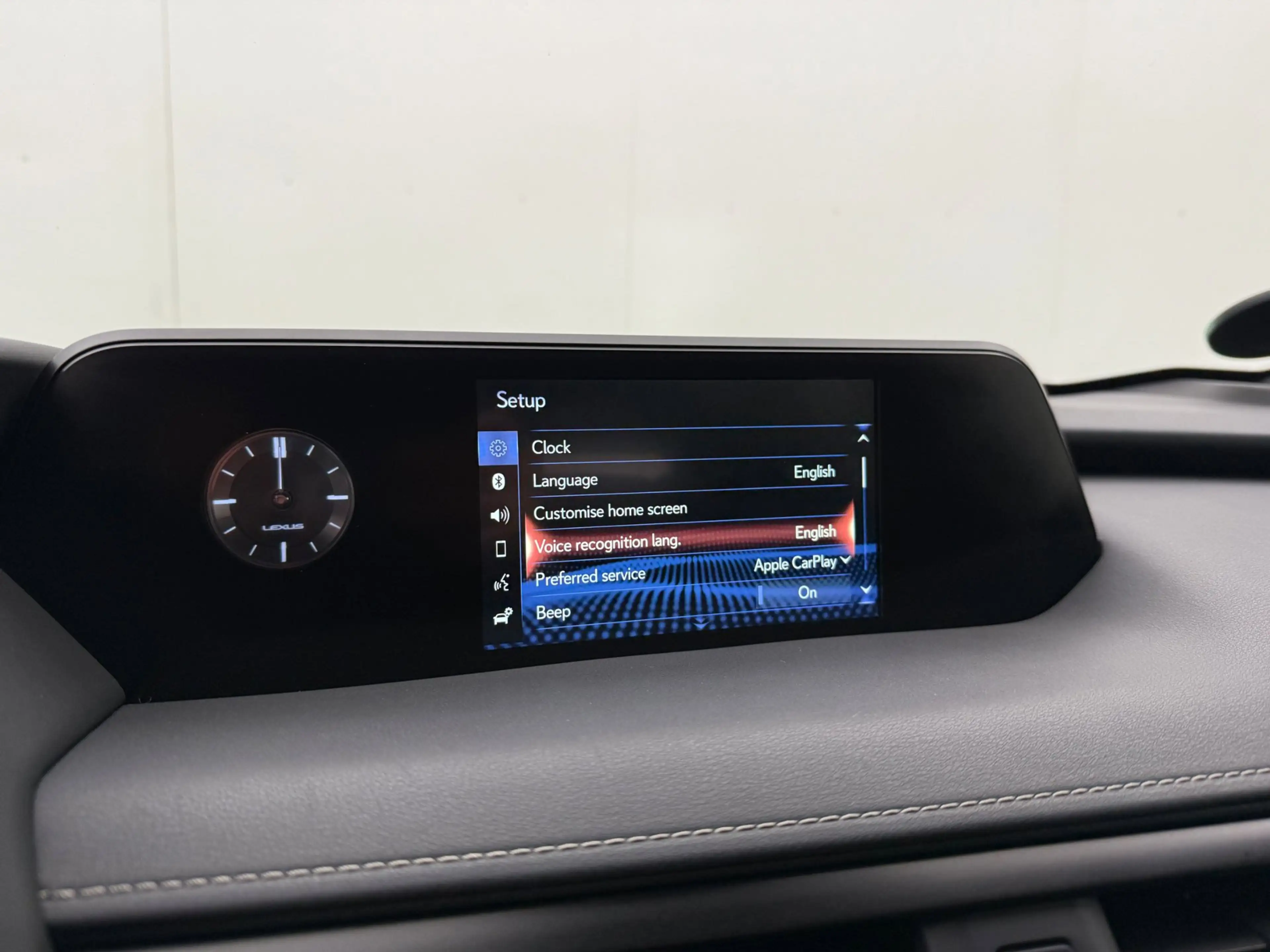 Lexus UX 250h Comfort Line | Trekhaak | Camera | Adaptive Cruise — photo 20