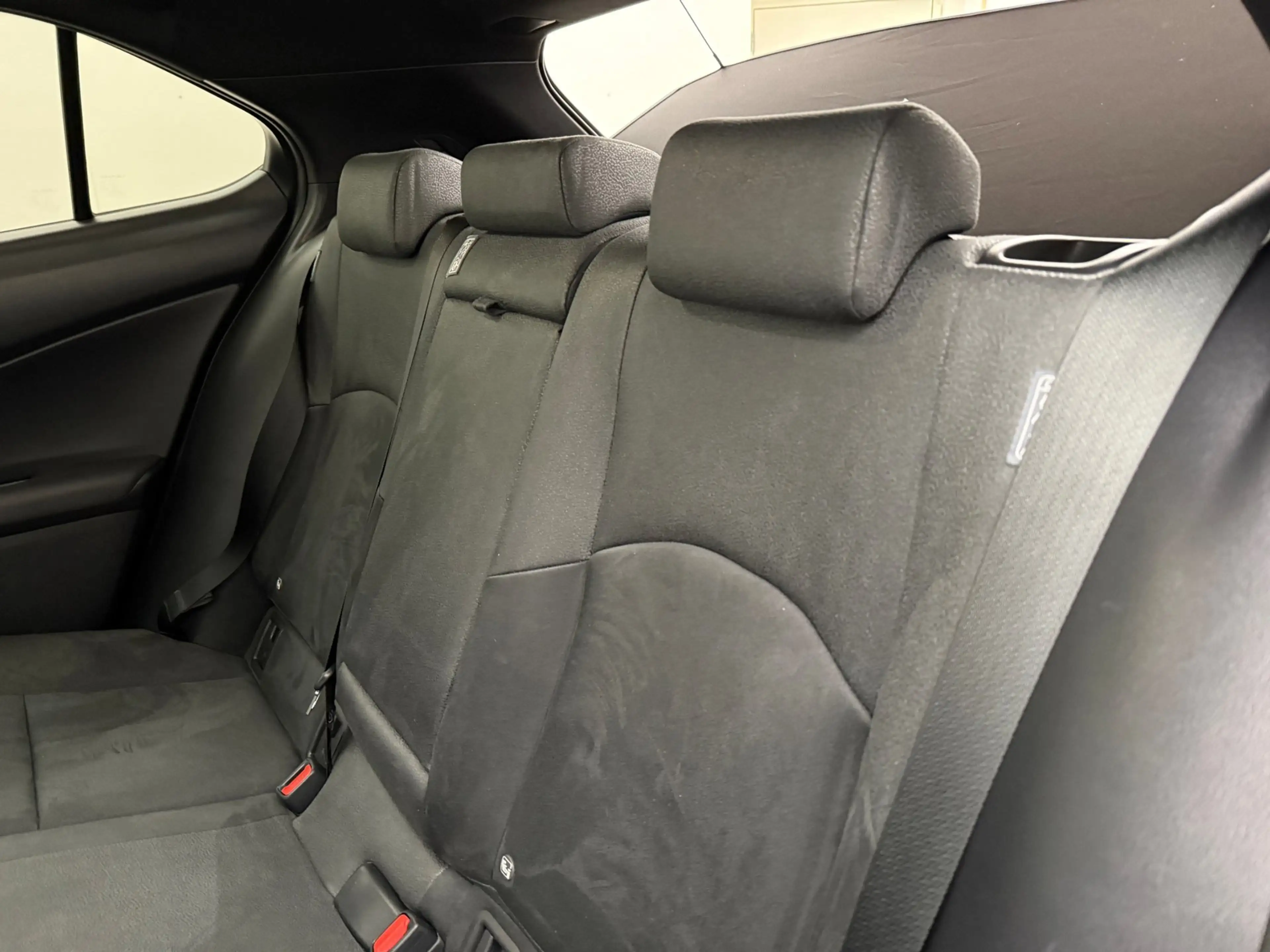 Lexus UX 250h Comfort Line | Trekhaak | Camera | Adaptive Cruise — photo 13