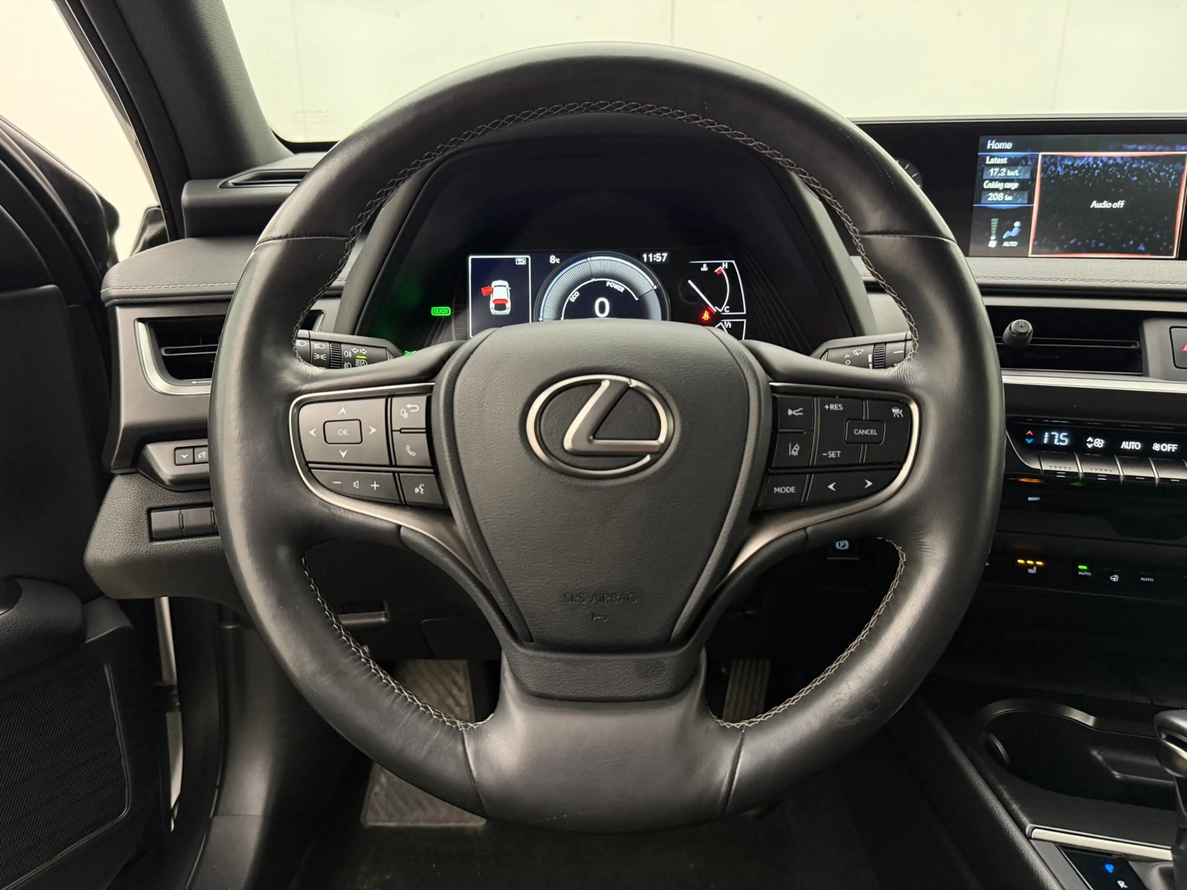 Lexus UX 250h Comfort Line | Trekhaak | Camera | Adaptive Cruise — photo 12