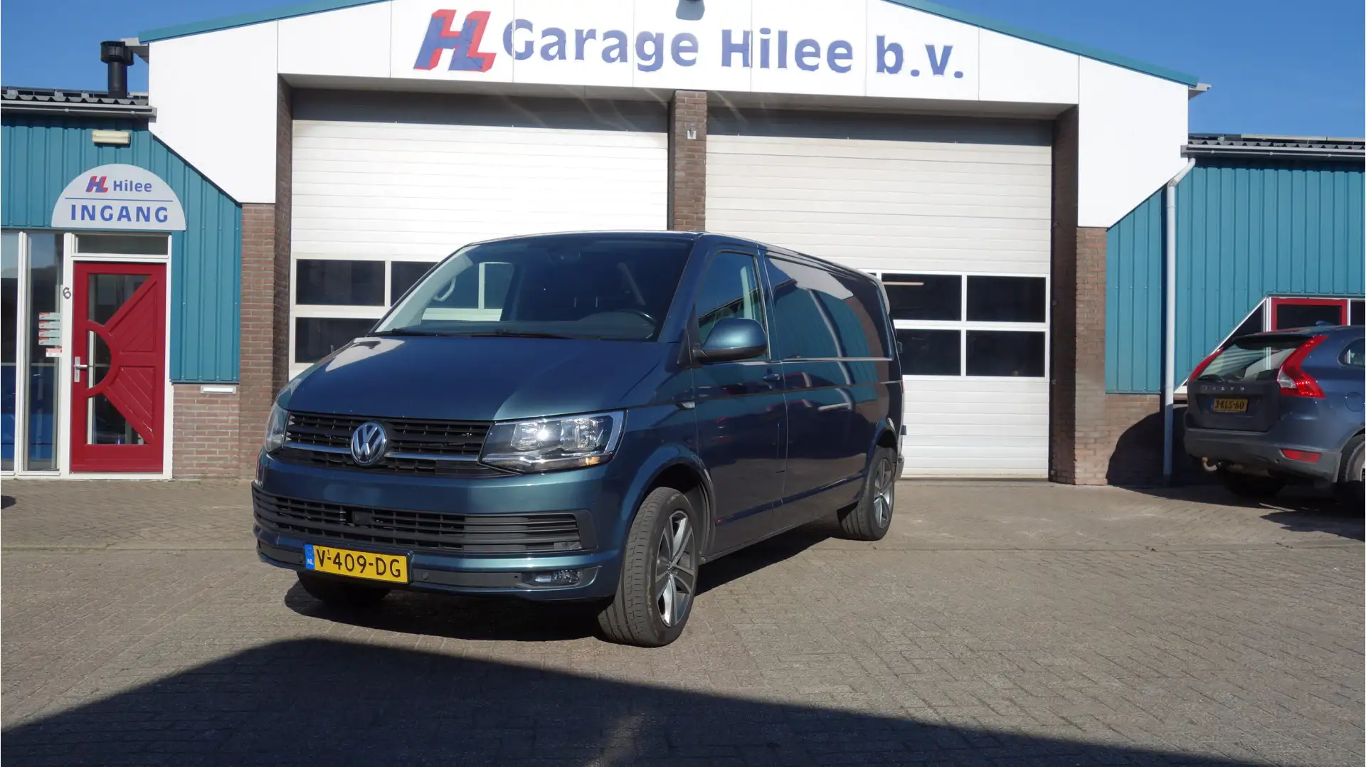 Volkswagen T6 Transporter 2.0 TDI L2H1 Highline Azul - 1