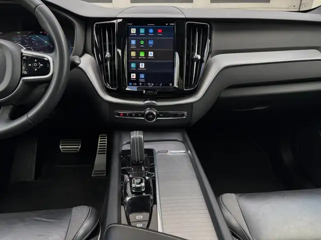 Volvo XC60 view 10