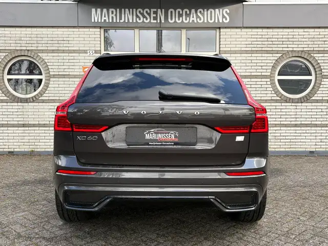 Volvo XC60 view 4