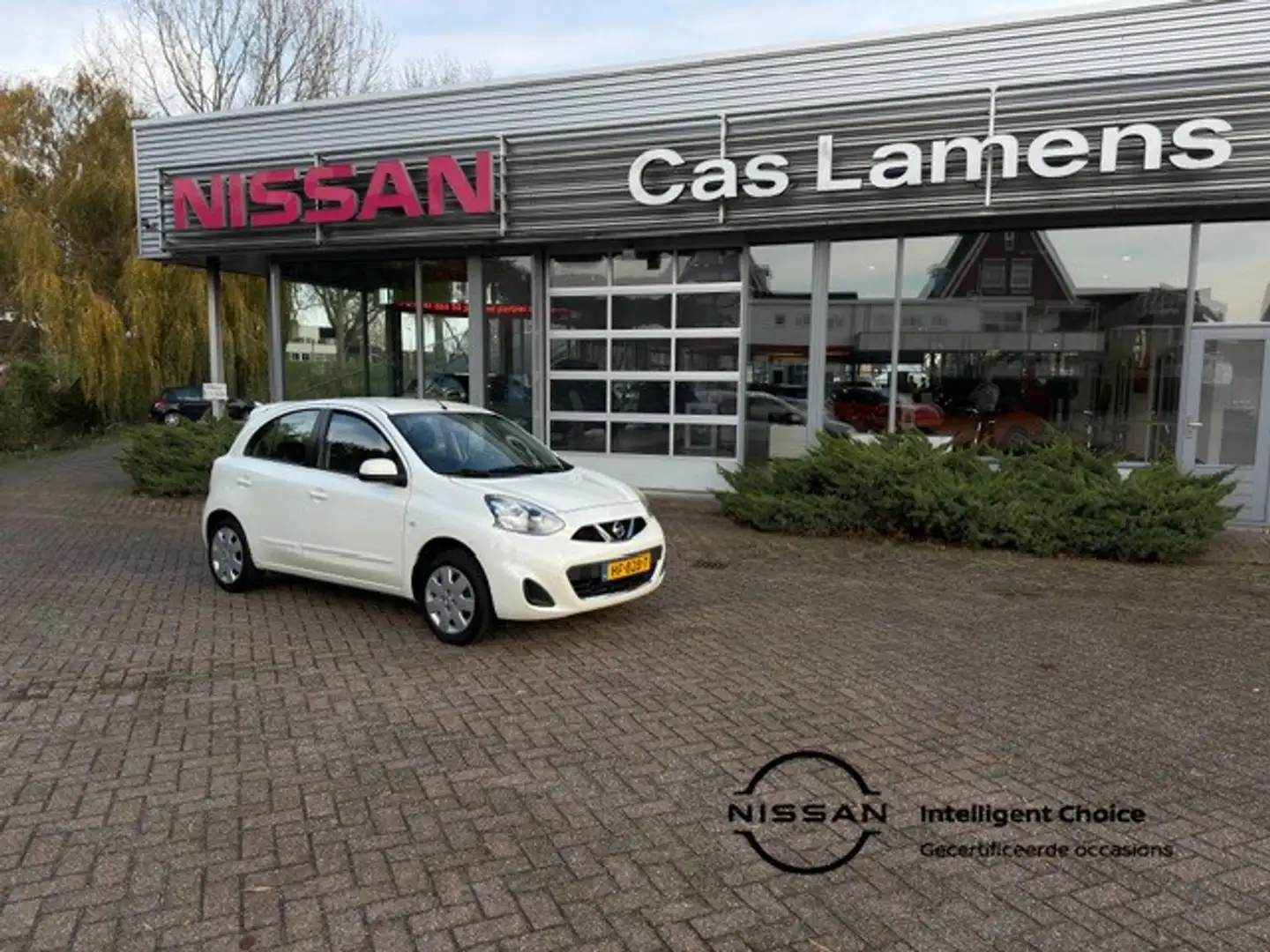 Nissan Micra 1.2 80pk CVT Acenta Wit - 1